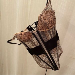 Victoria’s Secret Lace-up Corset Top